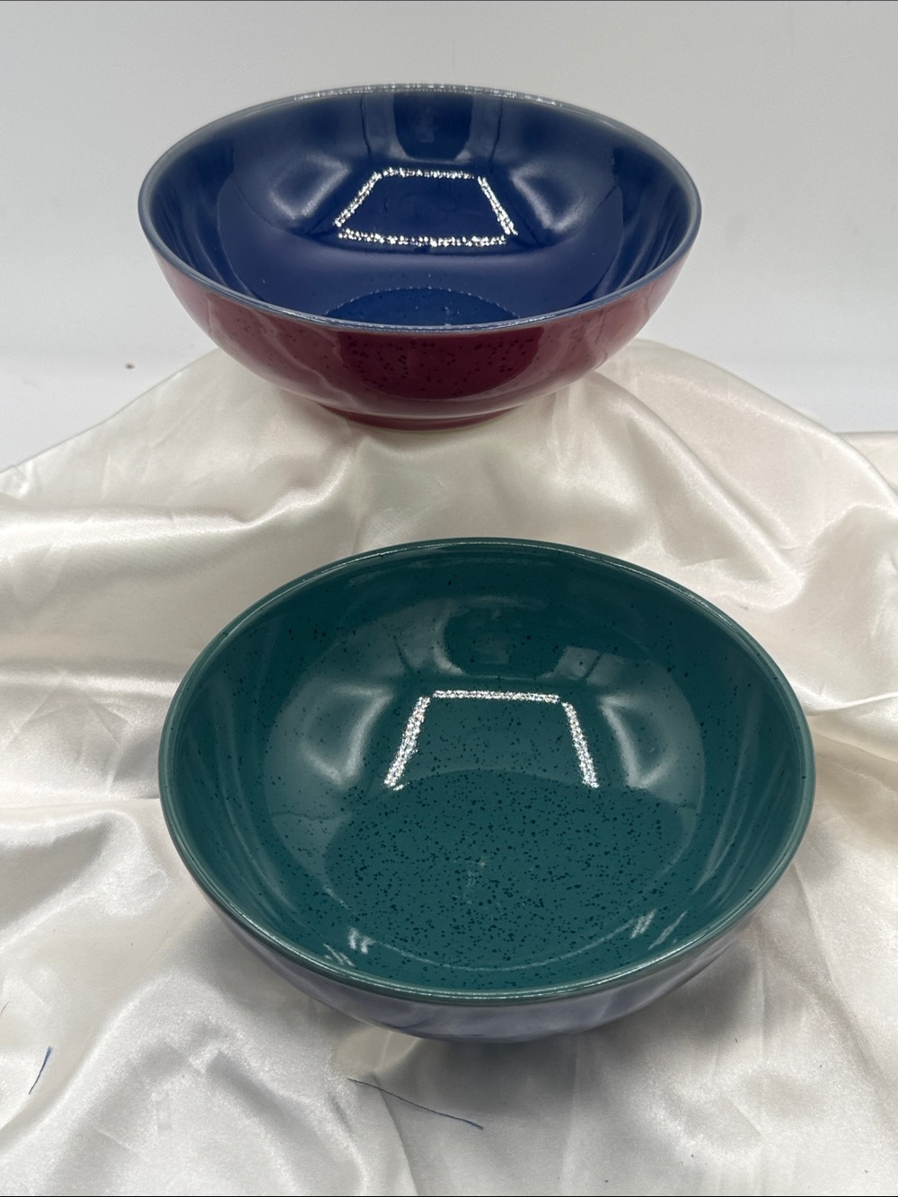2 Denby Harlequin stoneware bowls; two-tone speckled glaze, soup/cereal bowls.